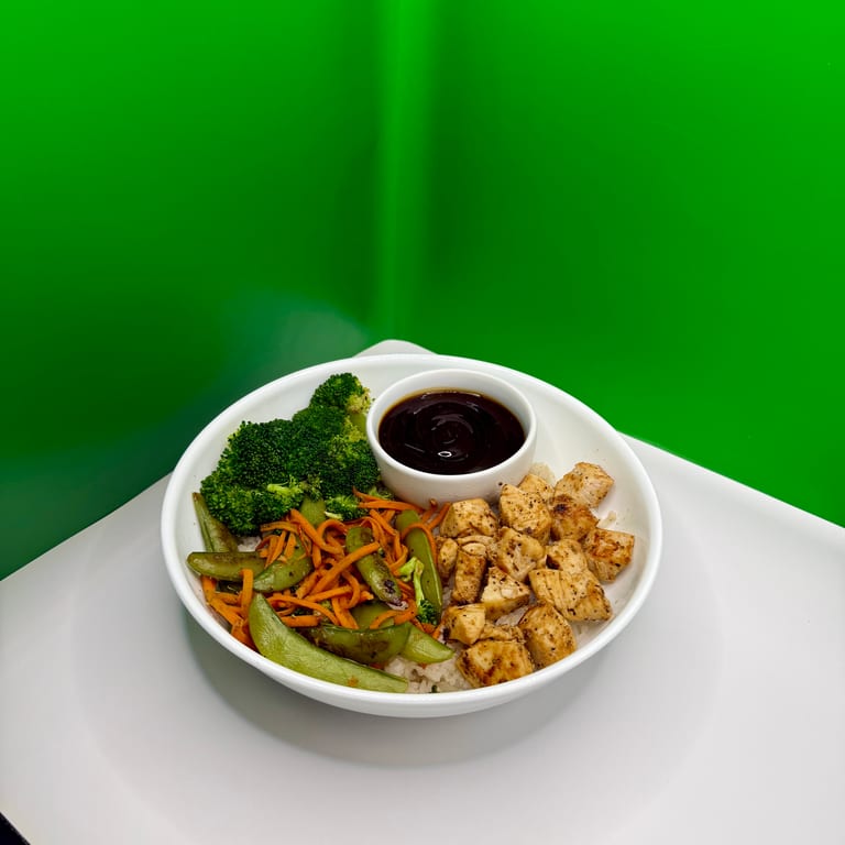 Burger Bliss: Juicy Creations and Tasty Combos